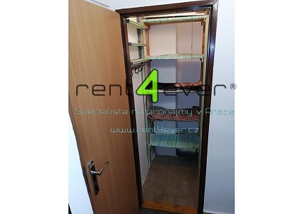 Pronájem bytu, Kbely, Katusická, byt 2+1, 54 m2, 2x balkon, komora, sklep, Rent4Ever.cz