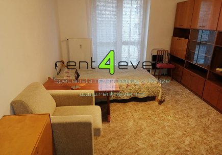 Pronájem bytu, Kbely, Katusická, byt 2+1, 54 m2, 2x balkon, komora, sklep, Rent4Ever.cz