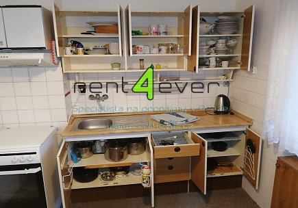 Pronájem bytu, Kbely, Katusická, byt 2+1, 54 m2, 2x balkon, komora, sklep, Rent4Ever.cz