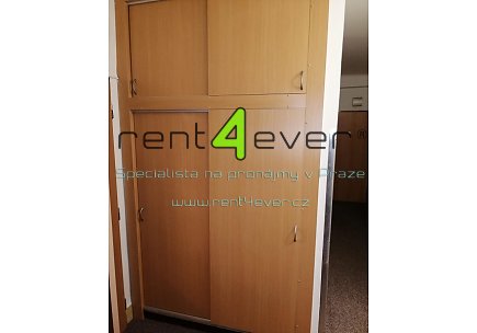 Pronájem bytu, Kbely, Katusická, byt 2+1, 54 m2, 2x balkon, komora, sklep, Rent4Ever.cz