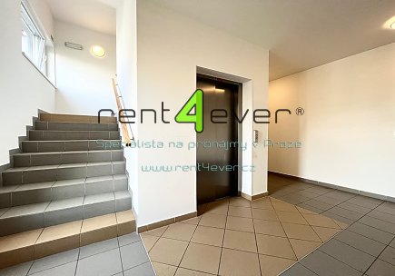 Pronájem bytu, Uhříněves, Václava Trojana, byt 2+kk, 49 m2, novostavba, balkon, parkovací stání, Rent4Ever.cz