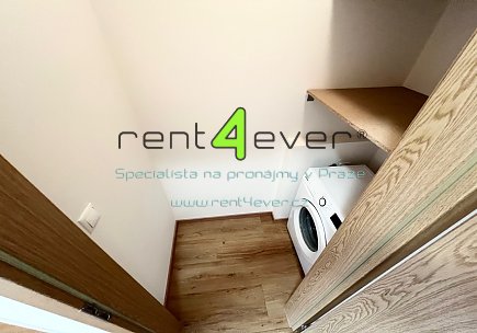 Pronájem bytu, Uhříněves, Václava Trojana, byt 2+kk, 49 m2, novostavba, balkon, parkovací stání, Rent4Ever.cz