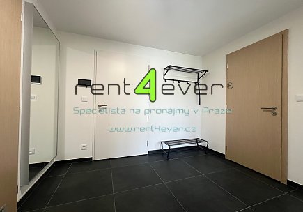 Pronájem bytu, Hodkovičky, V náklích, úplně nový byt 2+kk, v novostavbě Golf resort, balkon, sklep, Rent4Ever.cz