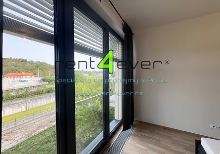 Pronájem bytu, Hodkovičky, V náklích, úplně nový byt 2+kk, v novostavbě Golf resort, balkon, sklep, Rent4Ever.cz