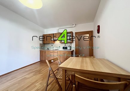 Pronájem bytu, Vysočany, Nepilova, ateliér 2+kk, 39 m2, novostavba - projekt Rubeška, Rent4Ever.cz