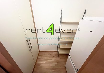 Pronájem bytu, Vysočany, Nepilova, ateliér 2+kk, 39 m2, novostavba - projekt Rubeška, Rent4Ever.cz