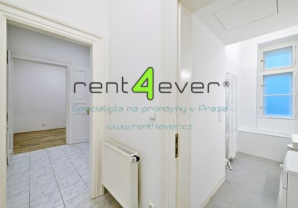 Pronájem bytu, Nové Město, Zlatnická, byt 1+1, 45.5 m2, cihla, po rekonstrukci, nevybavený nábytkem, Rent4Ever.cz