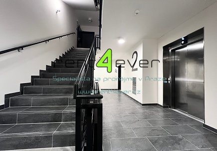 Pronájem bytu, Třebonice, Thomasova, zcela nový 2+kk, 46 m2 + balkon - rezidence Britská čtvrť, Rent4Ever.cz