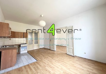 Pronájem bytu, Metro B Křižíkova, Petra Slezáka, byt 2+1, 54.4 m2, komora, nezařízený nábytkem, Rent4Ever.cz