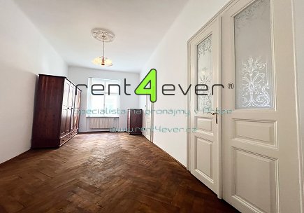 Pronájem bytu, Karlín, Za Poříčskou bránou, byt 3+1, 100 m2, částečně zařízený nábytkem, Rent4Ever.cz