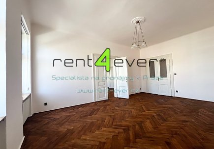 Pronájem bytu, Karlín, Za Poříčskou bránou, byt 3+1, 100 m2, částečně zařízený nábytkem, Rent4Ever.cz