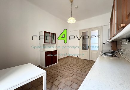 Pronájem bytu, Karlín, Za Poříčskou bránou, byt 3+1, 100 m2, částečně zařízený nábytkem, Rent4Ever.cz