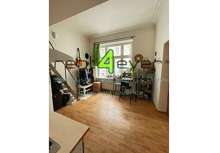 Pronájem bytu, Žižkov, Cimburkova, byt 2+kk, 36 m2, po rekonstrukci, zařízený nábytkem, Rent4Ever.cz