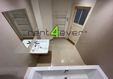 Pronájem bytu, Dejvice, Bubenečská, byt 3+1, 120 m2, po kompletní rekonstrukci, nezařízený , Rent4Ever.cz