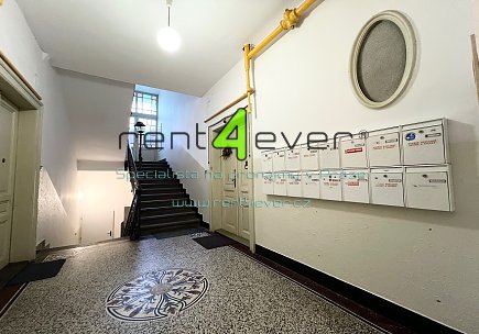 Pronájem bytu, Dejvice, Bubenečská, byt 3+1, 120 m2, po kompletní rekonstrukci, nezařízený , Rent4Ever.cz