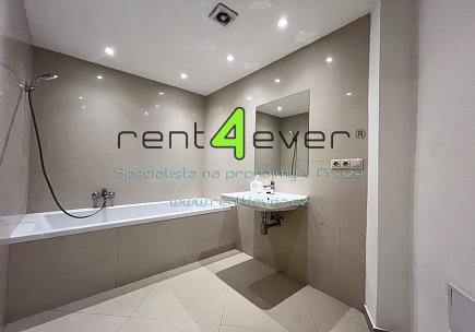 Pronájem bytu, Dejvice, Bubenečská, byt 3+1, 120 m2, po kompletní rekonstrukci, nezařízený , Rent4Ever.cz