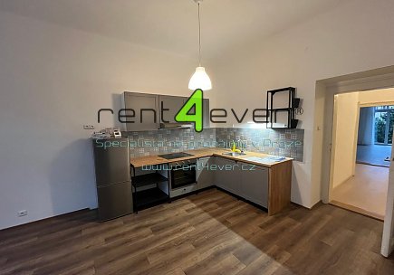 Pronájem bytu, Dejvice, Bubenečská, byt 3+1, 120 m2, po kompletní rekonstrukci, nezařízený , Rent4Ever.cz