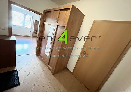 Pronájem bytu, Stodůlky, Raichlova, byt 2+kk, 42 m2, novostavba, sklep, zařízený nábytkem, Rent4Ever.cz