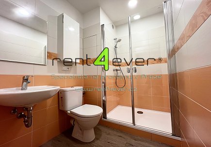 Pronájem bytu, Hostivař, Gercenova, byt 1+kk, 20 m2, po rekonstrukci, zařízený nábytkem, Rent4Ever.cz