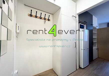 Pronájem bytu, Hostivař, Gercenova, byt 1+kk, 20 m2, po rekonstrukci, zařízený nábytkem, Rent4Ever.cz