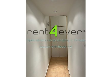 Pronájem bytu, Vršovice, Bělocerkevská, byt 1+1, 36.7 m2, po kompletní rekonstrukci, zařízený, Rent4Ever.cz