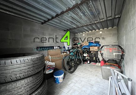 Pronájem bytu, Modřany, Andělova, byt 2+kk ve vile, 55 m2, cihla, parkovací místo, nezařízený , Rent4Ever.cz