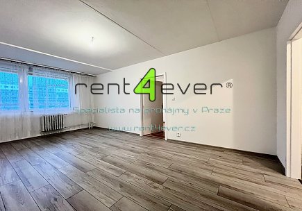 Pronájem bytu, Kladno – Kročehlavy, 3+1, 68 m2 + lodžie, po rekonstrukci, výtah, nezařízený, Rent4Ever.cz