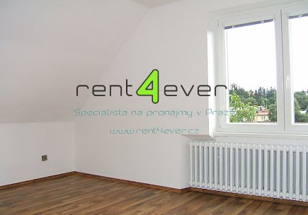 Pronájem bytu, Benešov, Jiřího Franka, byt 3+1, 78 m2 v RD, po rekonstrukci, balkon, nezařízený, Rent4Ever.cz