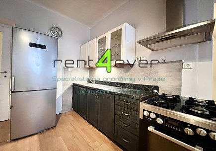 Pronájem bytu, Vinohrady, Korunní, byt 3+1, 110 m2, po rekonstrukci, částečně vybavený nábytkem, Rent4Ever.cz