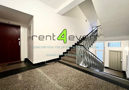 Pronájem bytu, Vinohrady, Korunní, byt 3+1, 110 m2, po rekonstrukci, částečně vybavený nábytkem, Rent4Ever.cz