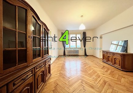 Pronájem bytu, Vinohrady, Korunní, byt 3+1, 110 m2, po rekonstrukci, částečně vybavený nábytkem, Rent4Ever.cz