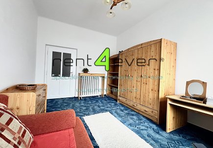 Pronájem bytu, Dejvice, Na Čihadle, byt 3+1, 92 m2, ve vile, balkon, zahrada, zařízený nábytkem, Rent4Ever.cz